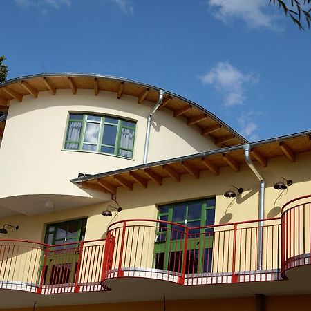 Seminar- Und Gaestehaus Flussbad Gartenstrasse Berlin Dış mekan fotoğraf