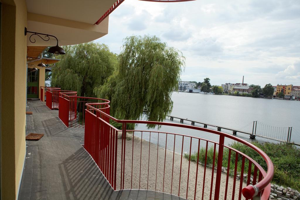 Seminar- Und Gaestehaus Flussbad Gartenstrasse Berlin Dış mekan fotoğraf