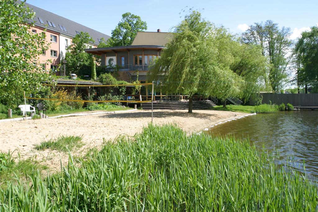 Seminar- Und Gaestehaus Flussbad Gartenstrasse Berlin Dış mekan fotoğraf